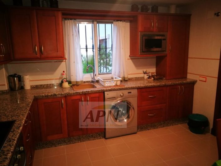 Image No.4-4 Bed Duplex for sale