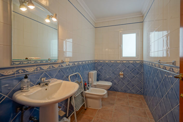 Image No.26-4 Bed Villa for sale