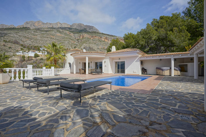 Image No.37-4 Bed Villa for sale