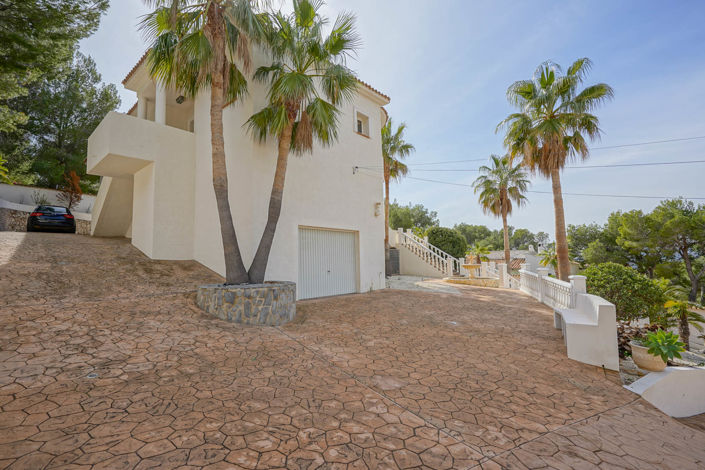 Image No.42-4 Bed Villa for sale