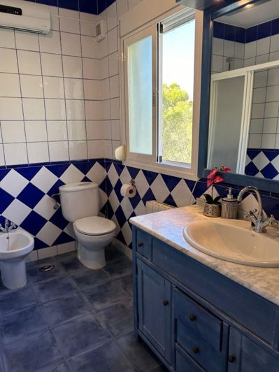 Image No.8-5 Bed Villa for sale