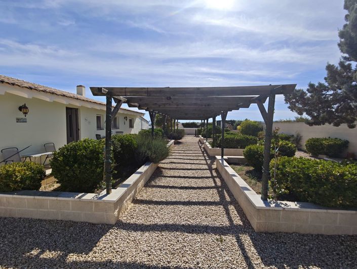 Image No.48-4 Bed Country House for sale