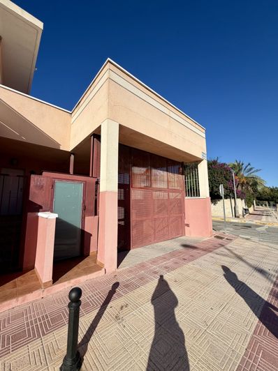 Image No.2-2 Bed Bungalow for sale