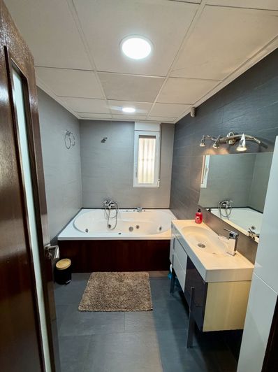 Image No.7-2 Bed Bungalow for sale