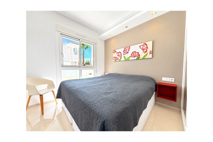 Image No.17-2 Bed Apartment for sale