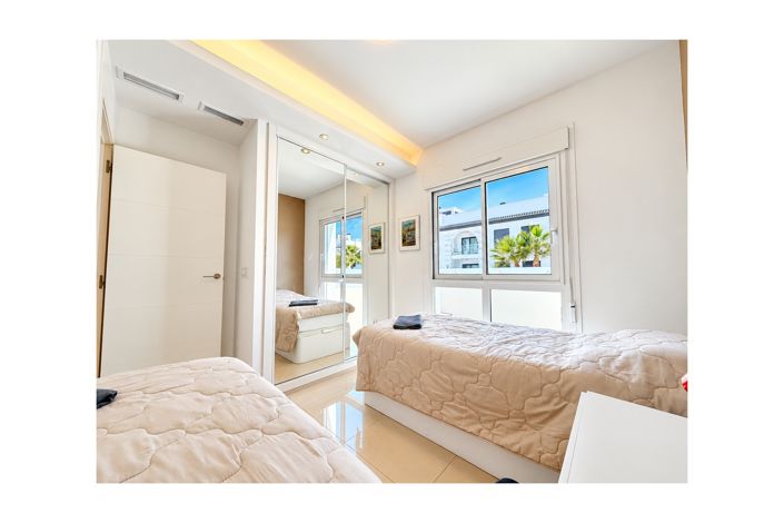 Image No.21-2 Bed Apartment for sale