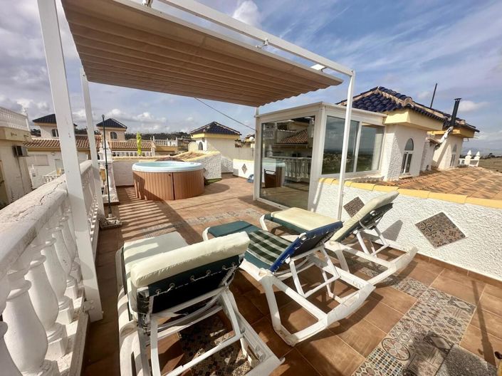 Image No.20-2 Bed Bungalow for sale