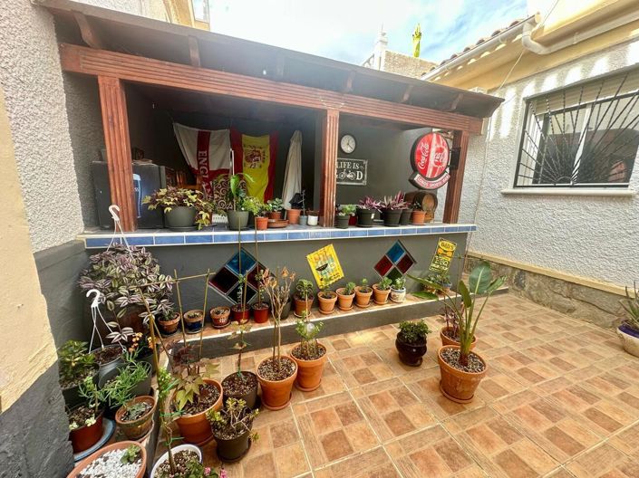 Image No.22-2 Bed Bungalow for sale