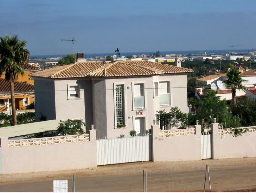 Image No.3-4 Bed Villa for sale