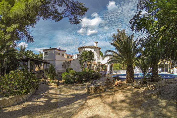 Image No.36-6 Bed Villa for sale