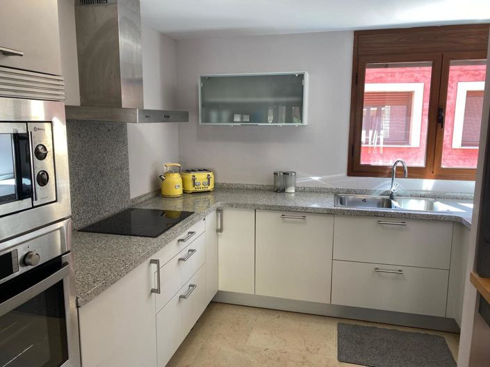Image No.8-3 Bed Apartment for sale