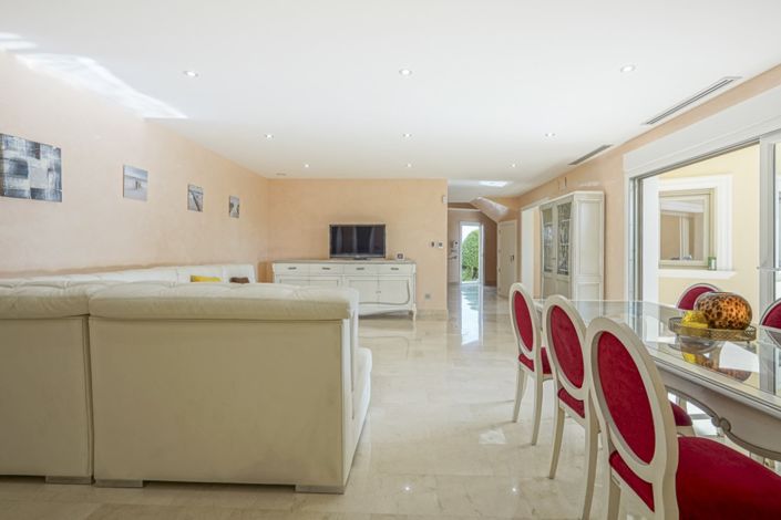 Image No.33-4 Bed Villa for sale
