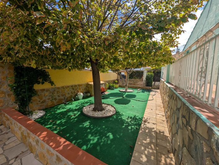 Image No.28-3 Bed Townhouse for sale