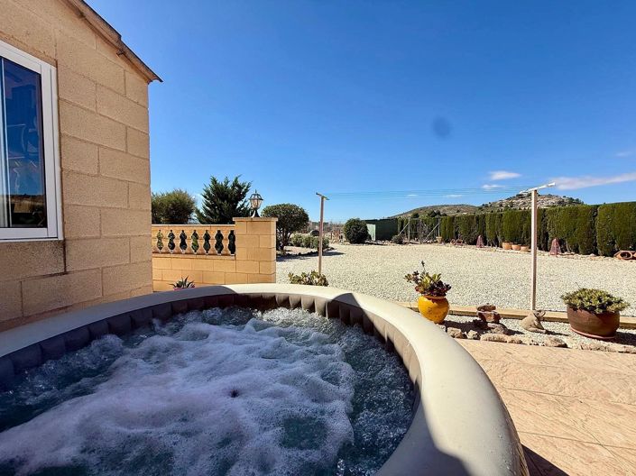 Image No.19-4 Bed Villa for sale
