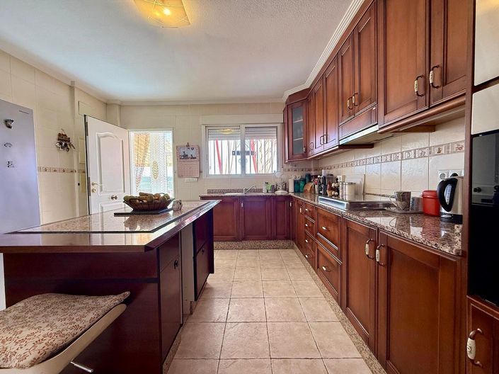 Image No.26-4 Bed Villa for sale