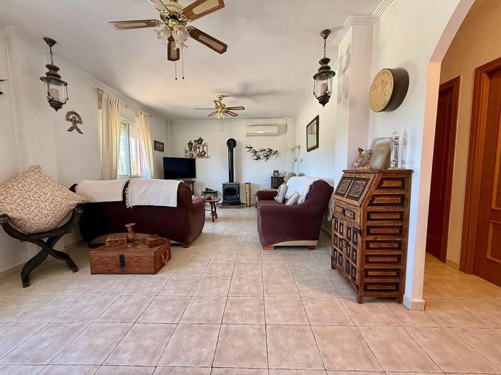Image No.28-4 Bed Villa for sale