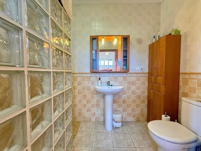 Image No.34-4 Bed Villa for sale