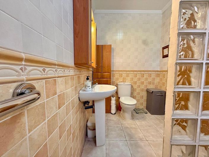 Image No.35-4 Bed Villa for sale