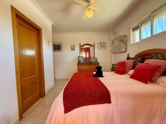 Image No.38-4 Bed Villa for sale