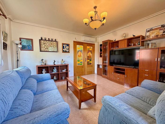 Image No.10-3 Bed Townhouse for sale