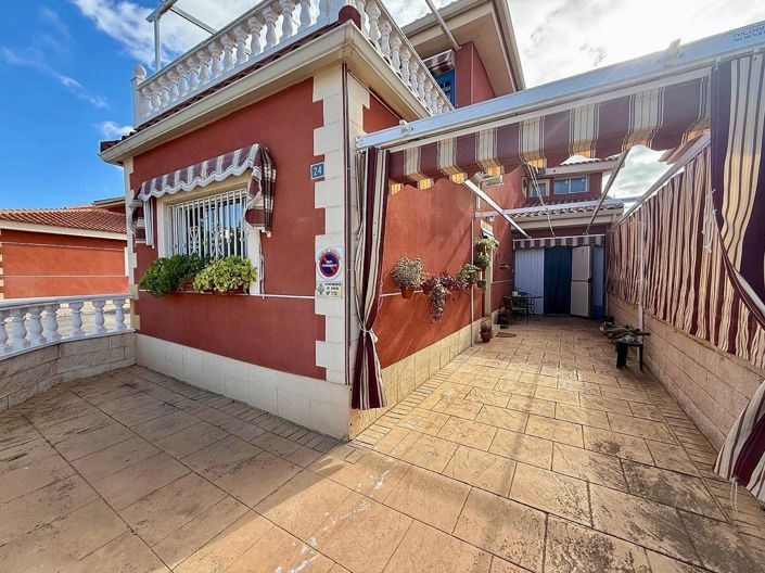Image No.3-3 Bed Townhouse for sale
