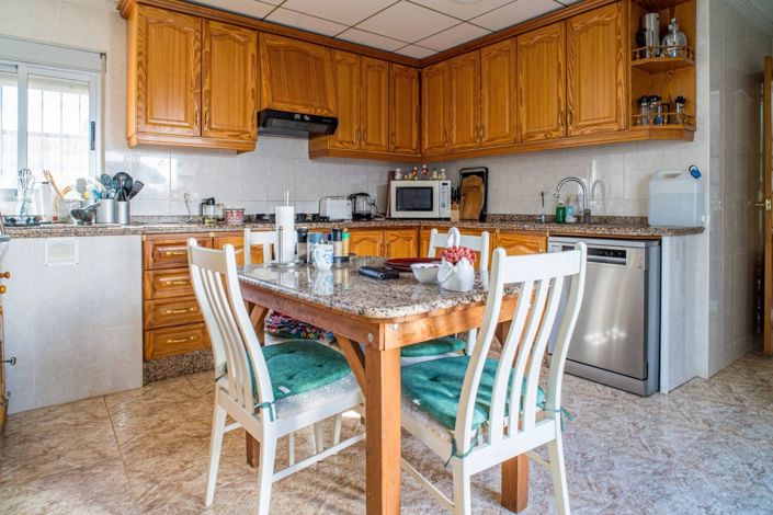Image No.18-4 Bed Villa for sale