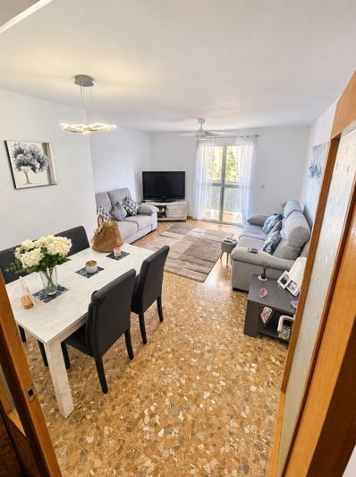 Image No.2-Appartement de 3 chambres à vendre