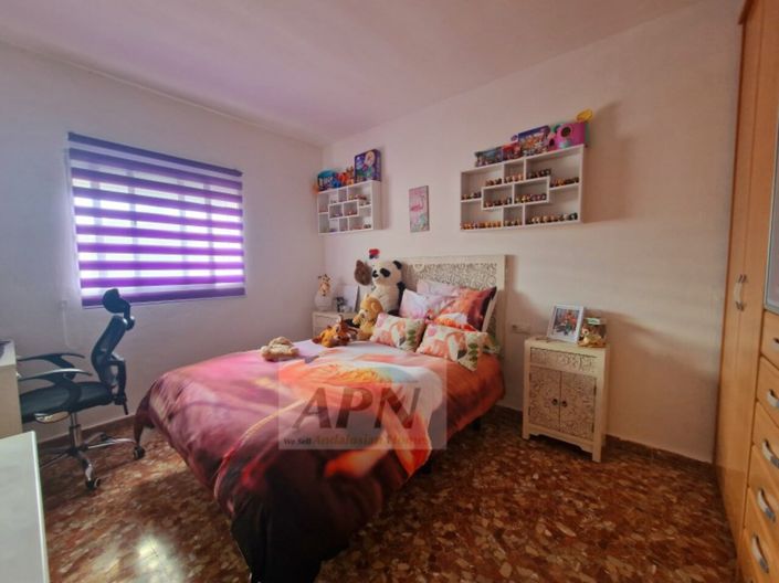 Image No.15-5 Bed Village House for sale