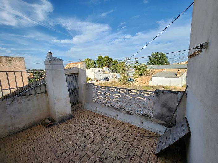 Image No.31-6 Bed Townhouse for sale