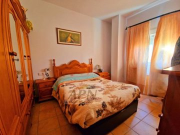 village-house-in-alora-11-large
