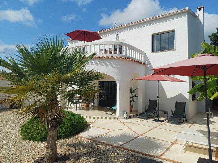 Image No.2-Villa de 6 chambres à vendre