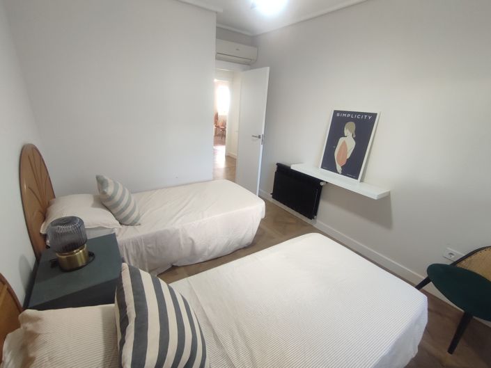 Image No.11-3 Bed Apartment for sale