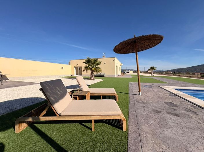 Image No.16-2 Bed Villa for sale