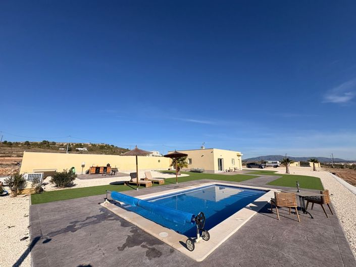 Image No.26-2 Bed Villa for sale