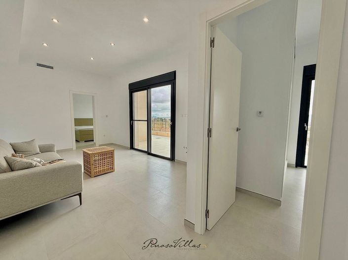 Image No.26-3 Bed Villa for sale