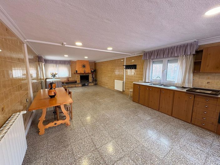 Image No.37-3 Bed Villa for sale