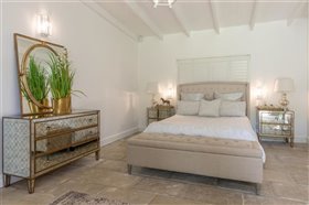Image No.19-8 Bed Villa for sale