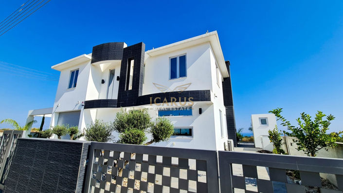 Image No.12-Maison de 4 chambres à vendre à Kapparis