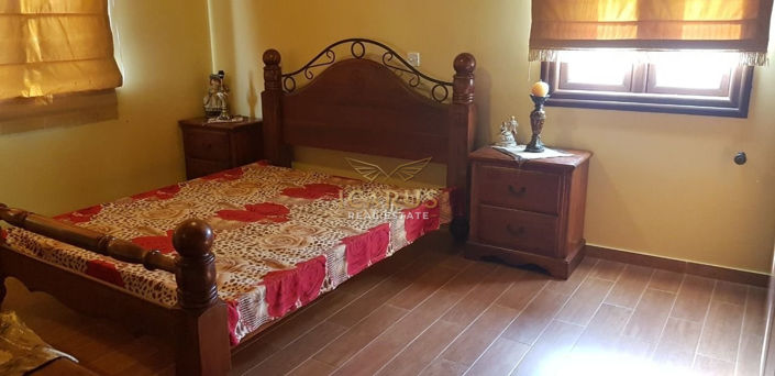 Image No.16-4 Bed House for sale