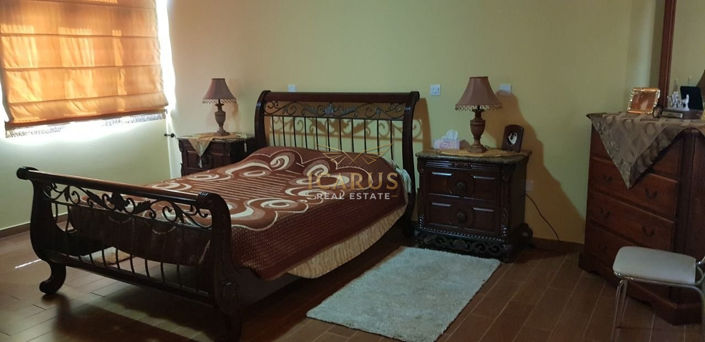 Image No.20-4 Bed House for sale