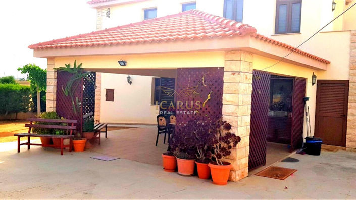 Image No.6-4 Bed House for sale