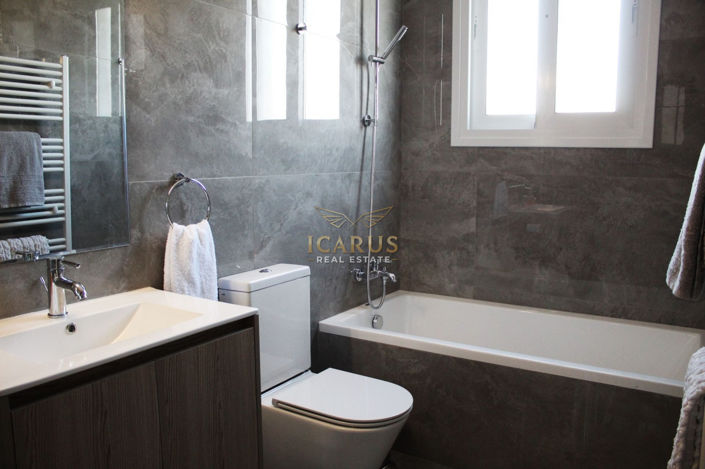 Image No.17-4 Bed House for sale