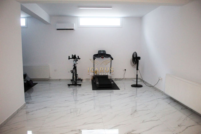 Image No.28-4 Bed House for sale