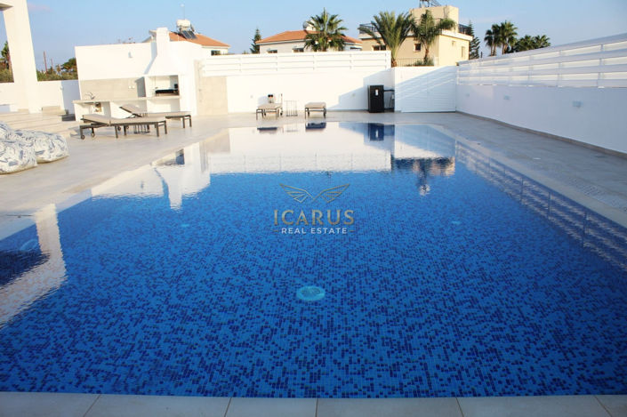 Image No.36-4 Bed House for sale