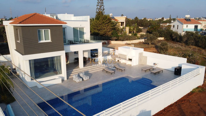 Image No.38-4 Bed House for sale