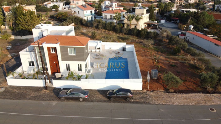 Image No.45-4 Bed House for sale