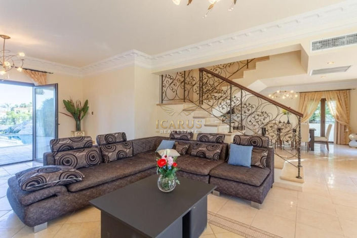 Image No.19-4 Bed House for sale