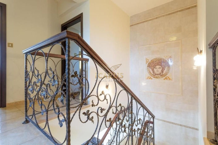 Image No.26-4 Bed House for sale