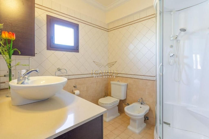 Image No.29-4 Bed House for sale