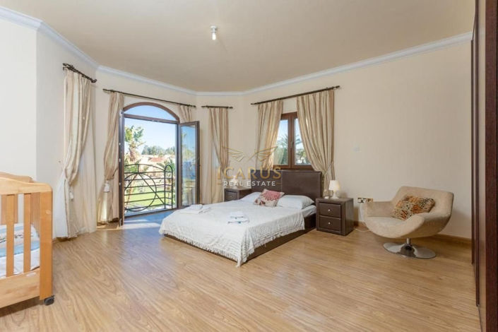 Image No.32-4 Bed House for sale